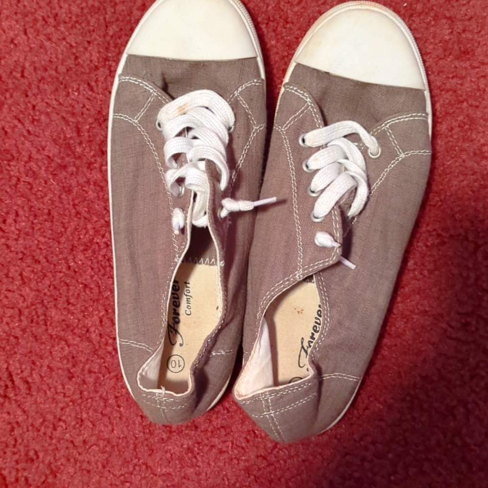 Canvas lace shoe